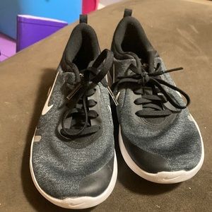 Nike flex experience 8 black runners